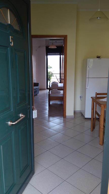 Nikolitsa Apartments Glyfada  Экстерьер фото