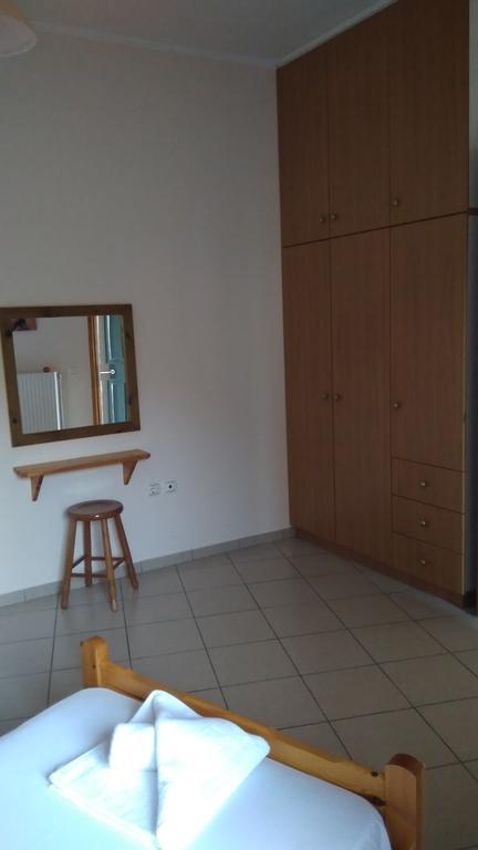 Nikolitsa Apartments Glyfada  Экстерьер фото